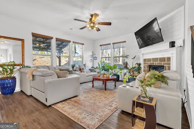 334 Darlington Drive, Ellenwood, GA 30294