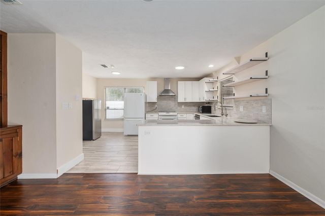 8205 SW 44TH TERRACE, Gainesville, FL 32608