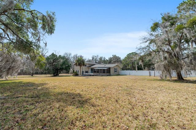 8205 SW 44TH TERRACE, Gainesville, FL 32608