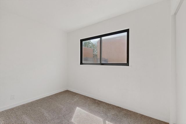 1016 California Street SE, Albuquerque, NM 87108