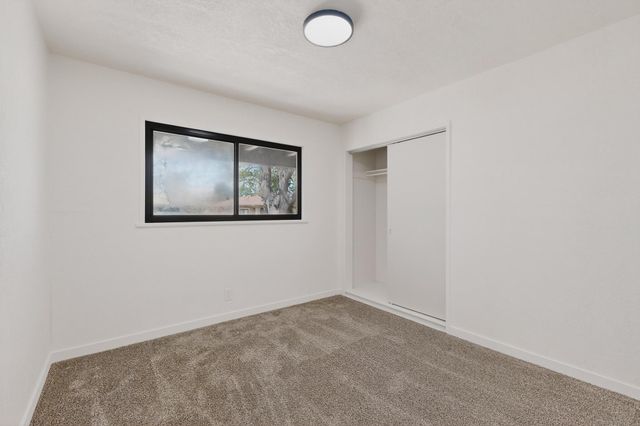 1016 California Street SE, Albuquerque, NM 87108