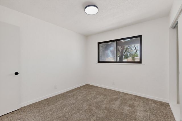 1016 California Street SE, Albuquerque, NM 87108