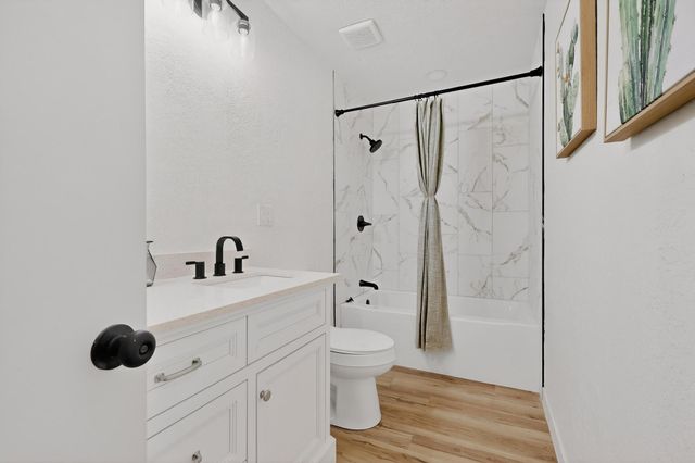 1016 California Street SE, Albuquerque, NM 87108