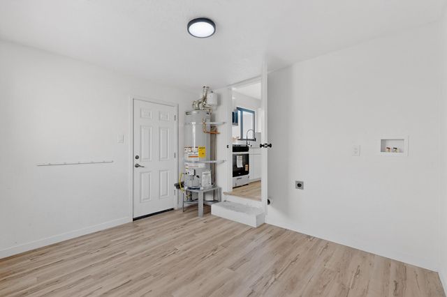 1016 California Street SE, Albuquerque, NM 87108