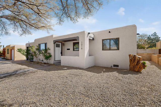 1016 California Street SE, Albuquerque, NM 87108