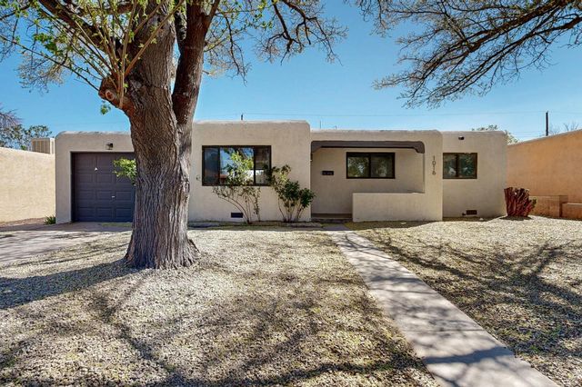1016 California Street SE, Albuquerque, NM 87108