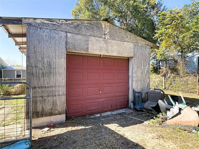 13005 FLORIDA AVENUE, Astatula, FL 34705