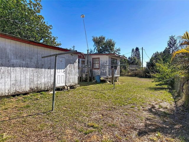 13005 FLORIDA AVENUE, Astatula, FL 34705