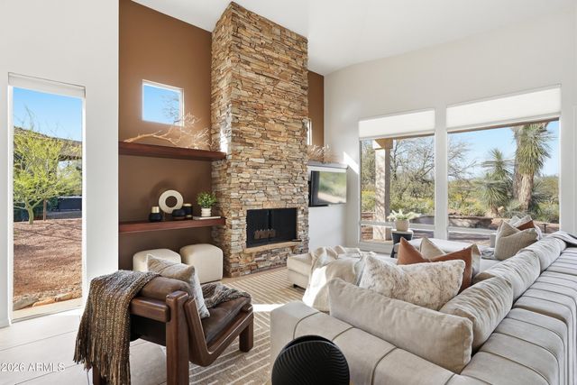 18602 E AMARADO Circle, Rio Verde, AZ 85263