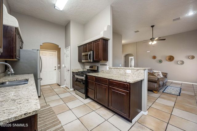2026 Corn Drive, Las Cruces, NM 88001