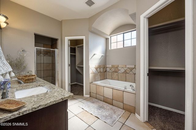 2026 Corn Drive, Las Cruces, NM 88001