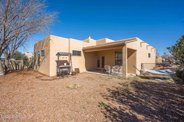 2026 Corn Drive, Las Cruces, NM 88001