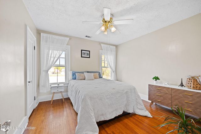 4569 S 2nd St, Louisville, KY 40214