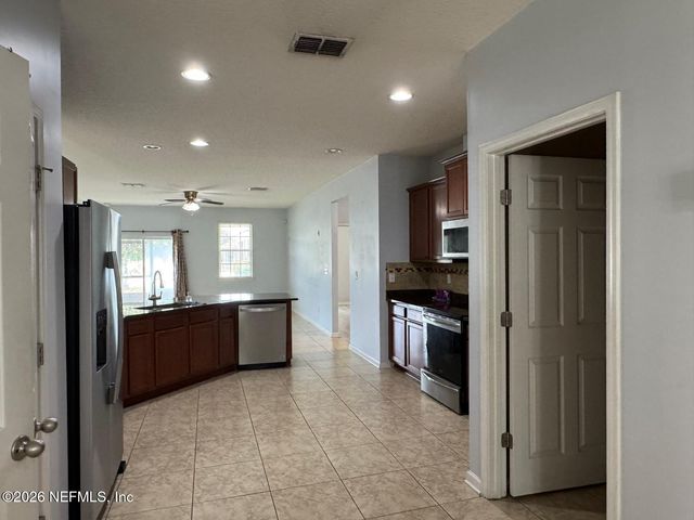 6430 HUNTSCOTT Place, Jacksonville, FL 32258
