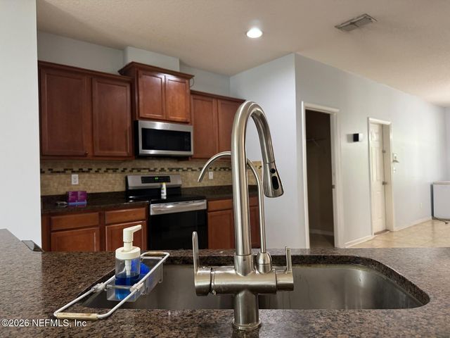 6430 HUNTSCOTT Place, Jacksonville, FL 32258
