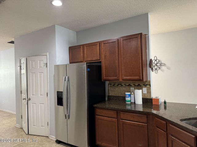 6430 HUNTSCOTT Place, Jacksonville, FL 32258