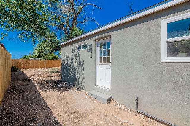 614 SAN LORENZO Avenue NW, Albuquerque, NM 87107