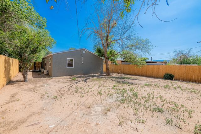 614 SAN LORENZO Avenue NW, Albuquerque, NM 87107