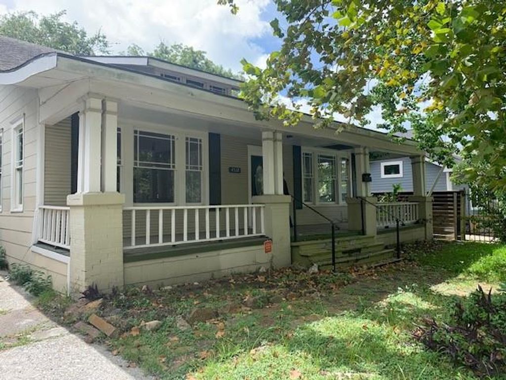 4512 Walker Street, Houston, TX 77023