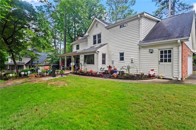 140 Lakeside Drive, Kennesaw, GA 30144