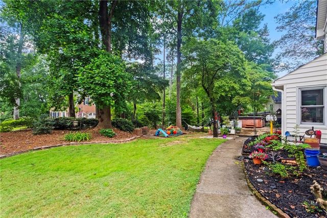 140 Lakeside Drive, Kennesaw, GA 30144