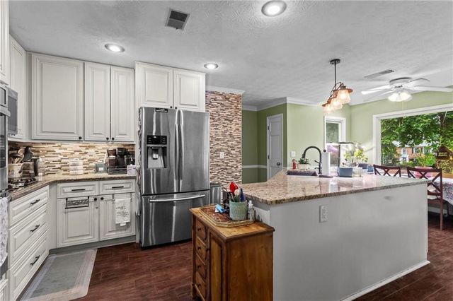140 Lakeside Drive, Kennesaw, GA 30144