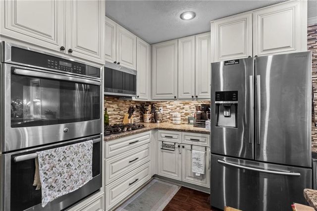 140 Lakeside Drive, Kennesaw, GA 30144