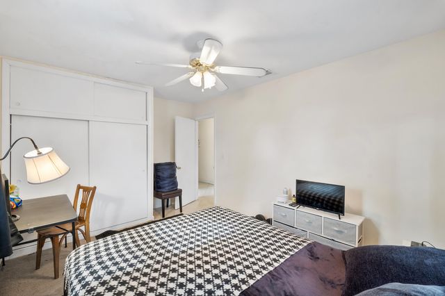 111 NE 57th Street, Oakland Park, FL 33334