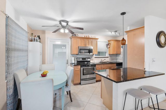 111 NE 57th Street, Oakland Park, FL 33334