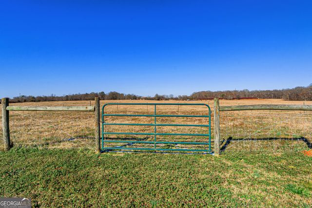 8144 Highway 98 W, Commerce, GA 30530