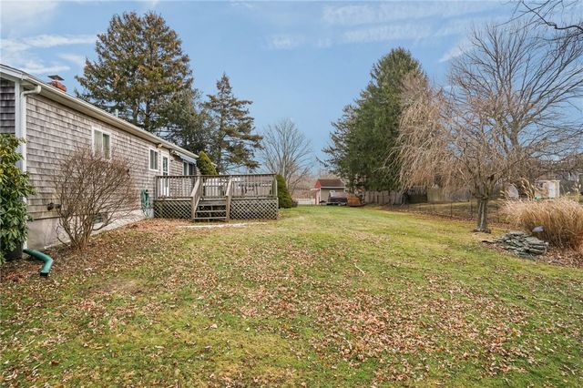 4 Philips Street, Middletown, RI 02842