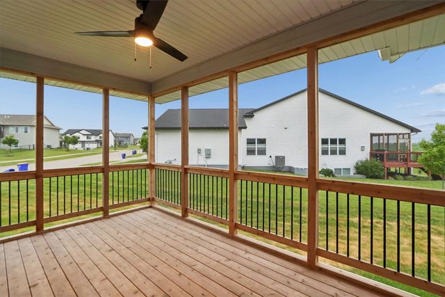 791 Clover Hill Drive, North Liberty, IA 52317