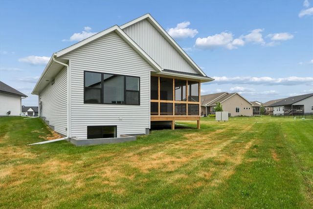 791 Clover Hill Drive, North Liberty, IA 52317