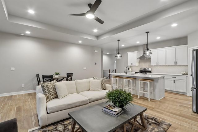 791 Clover Hill Drive, North Liberty, IA 52317
