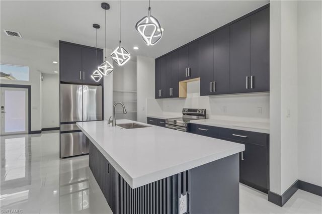 442 Mercedes CT, Lehigh Acres, FL 33972