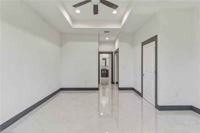 442 Mercedes CT, Lehigh Acres, FL 33972