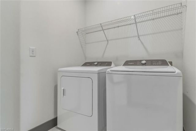 442 Mercedes CT, Lehigh Acres, FL 33972