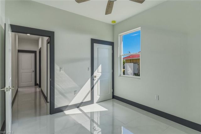 442 Mercedes CT, Lehigh Acres, FL 33972