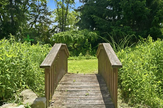 6601 W 71st Street, Indianapolis, IN 46278