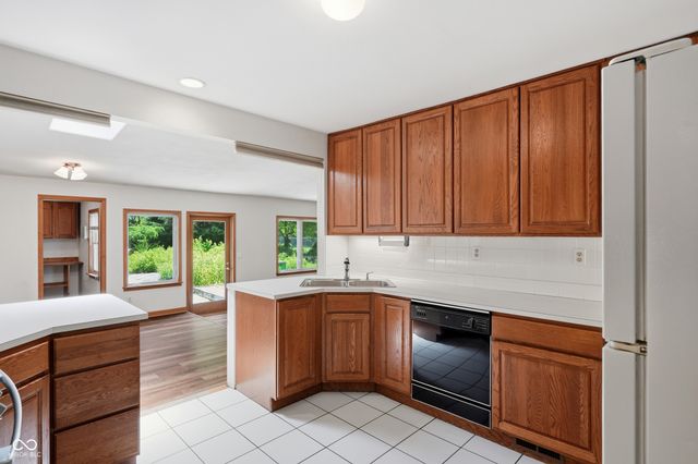 6601 W 71st Street, Indianapolis, IN 46278