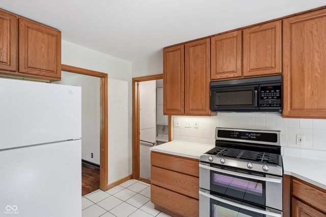 6601 W 71st Street, Indianapolis, IN 46278
