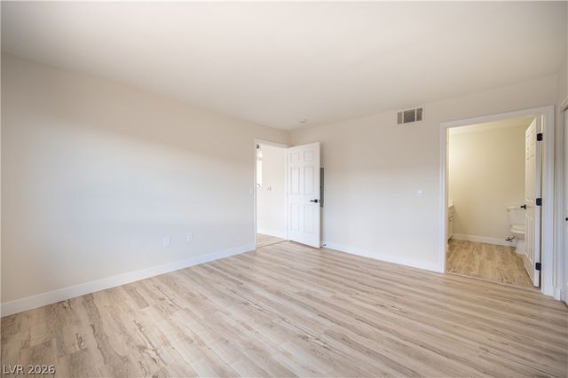 5310 Portavilla Court 102, Las Vegas, NV 89122