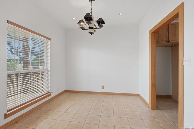 124 Majestic Oaks Dr, Boerne, TX 78006