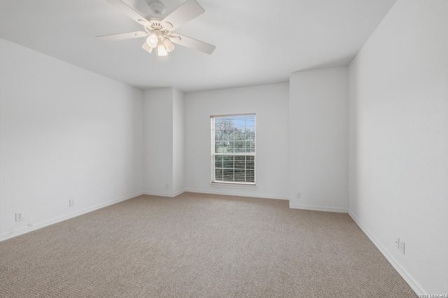 124 Majestic Oaks Dr, Boerne, TX 78006