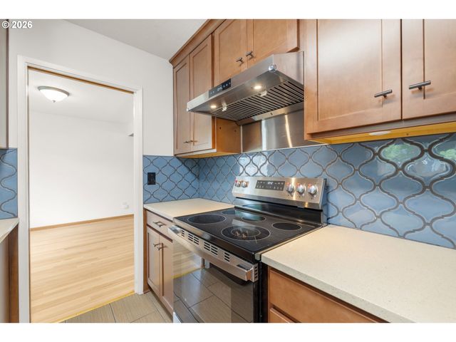 2251 Ne 132ND Ave, Portland, OR 97230