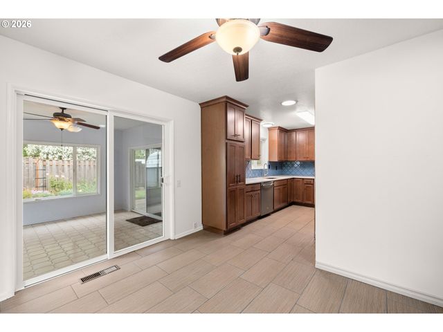 2251 Ne 132ND Ave, Portland, OR 97230