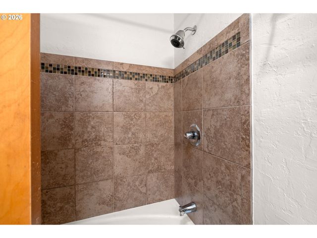2251 Ne 132ND Ave, Portland, OR 97230
