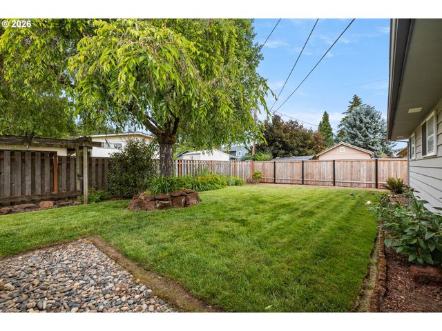 2251 Ne 132ND Ave, Portland, OR 97230