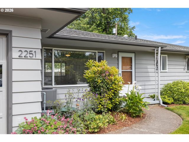 2251 Ne 132ND Ave, Portland, OR 97230