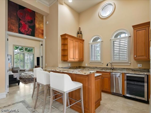 550 21ST AVE S, Naples, FL 34102